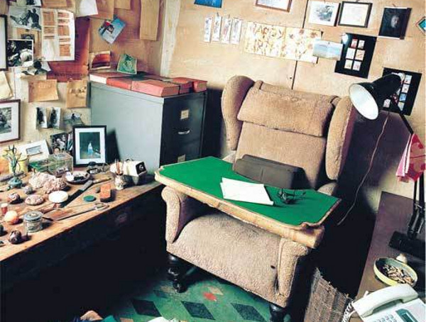 La humanidad: casas de trabajo de 10 escritores...lugares chiquitos... Cabaña creativo Sencillas